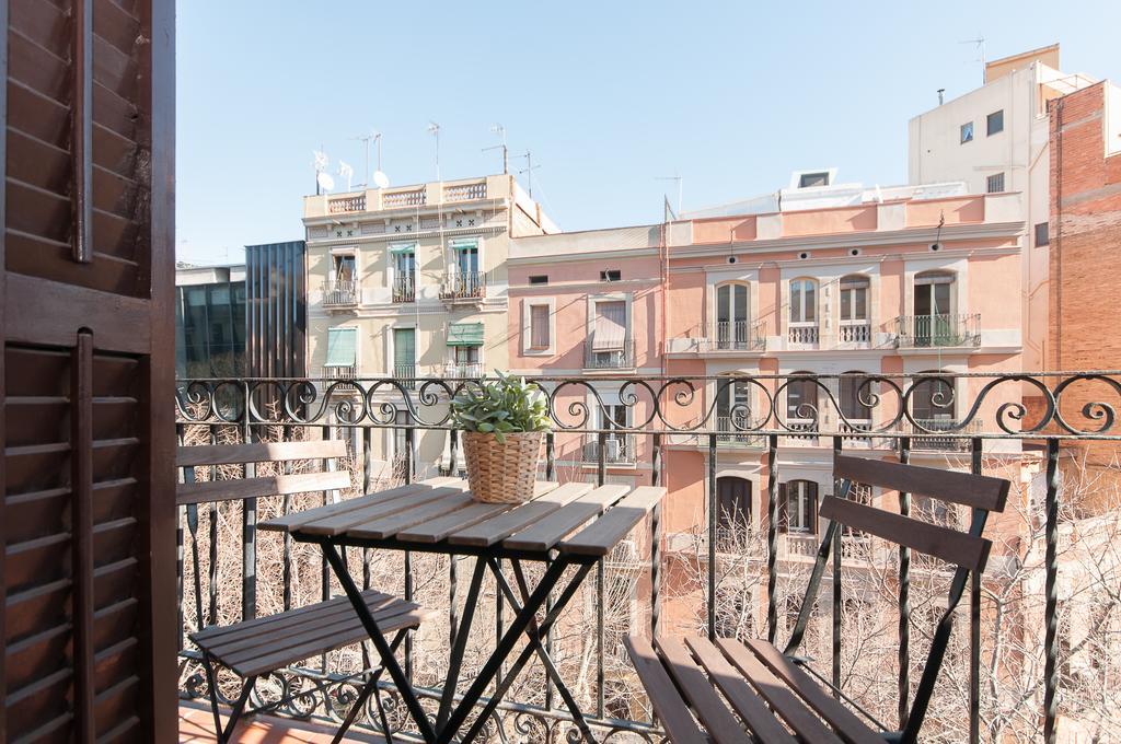 Weflating Sant Antoni Market Barcelona Rum bild